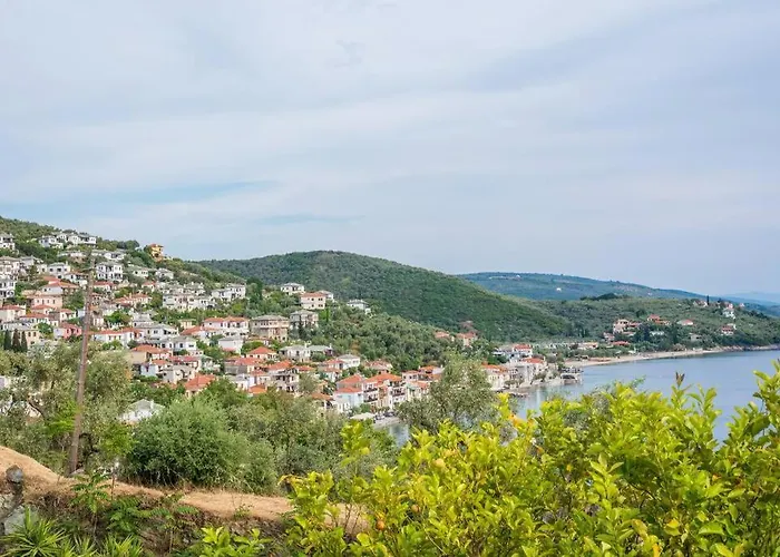 Vakantiehuis Seaside House With View Over Pagasitikos *