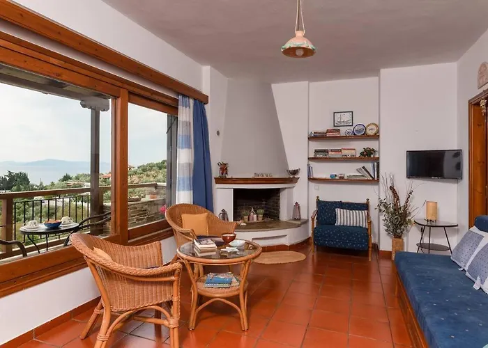 Seaside House With View Over Pagasitikos Áfissos