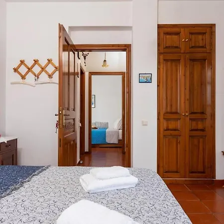 Seaside House With View Over Pagasitikos Афиссос