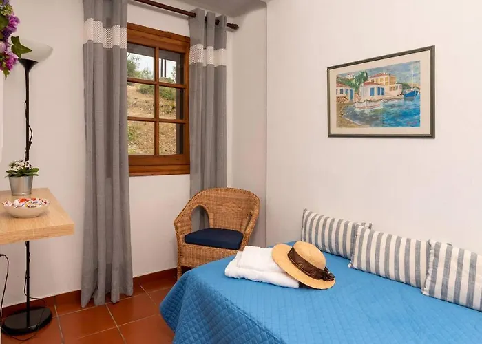 Seaside House With View Over Pagasitikos Case de vacanță